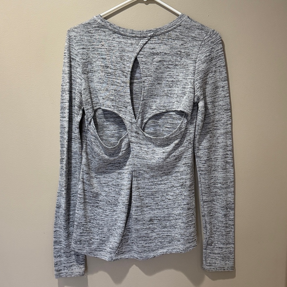 90 degree yoga shirt, small, with cutouts on back